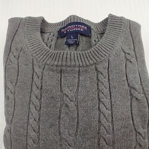 Roundtree @ York sweater size large